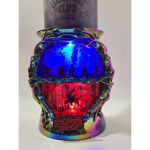 Bath And Body Works Stranger Things Light-Up The Upside Down 3 Wick Holder - Picture 4 of 4